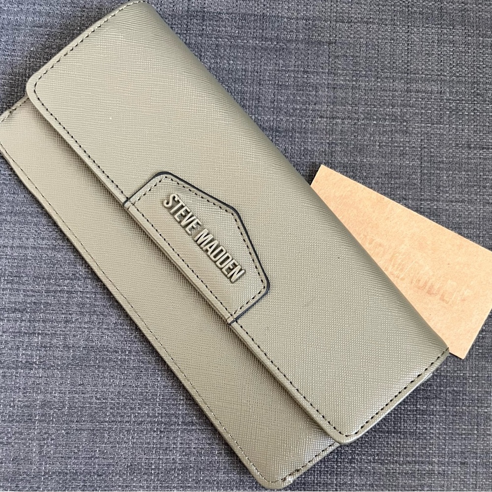 Steve Madden Olive Green Women's Clutch Wallet